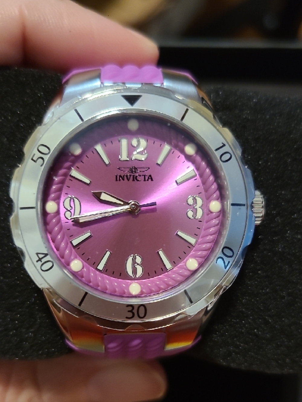Invicta Purple Sunburst Dial Silicone Strap Watch - Picture 2 of 2